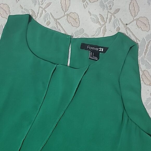 1663 FOREVER 21 Green Top Size Small - Picture 6 of 7